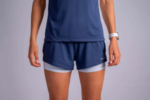 Muntanya.fr propose toute une gamme de produits adaptés pour les sportifs. Retrouvez les shorts femme Triloop de fabrication française. vue de face